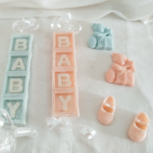 Fondants Parfumés Personnalisés - Édition Spéciale Baptême, décorations en savon pour célébration de baptême.