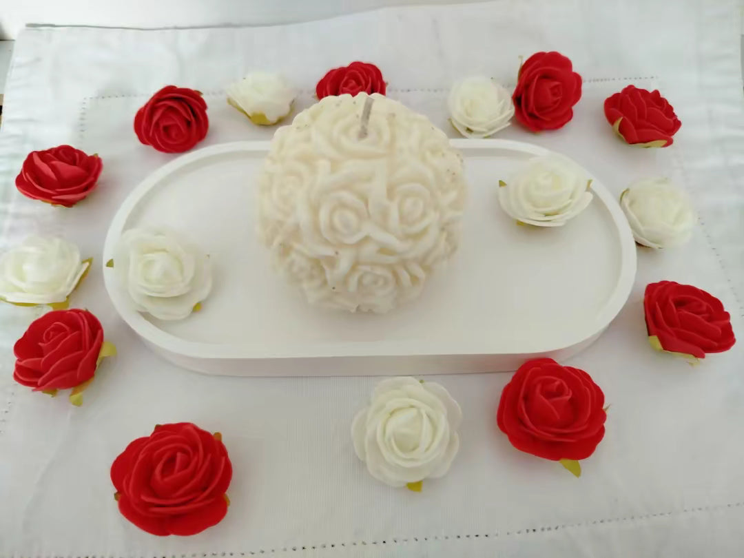 Bougie parfumée Monoï Passion – Boule de roses faite main