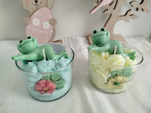 Bougies parfumées en cire végétale avec décor grenouille et feuilles