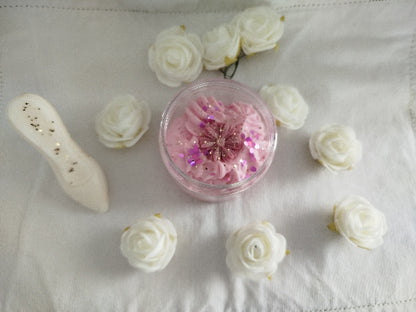 Fondant parfumé crémeux Poire Freesia avec texture lisse et onctueuse